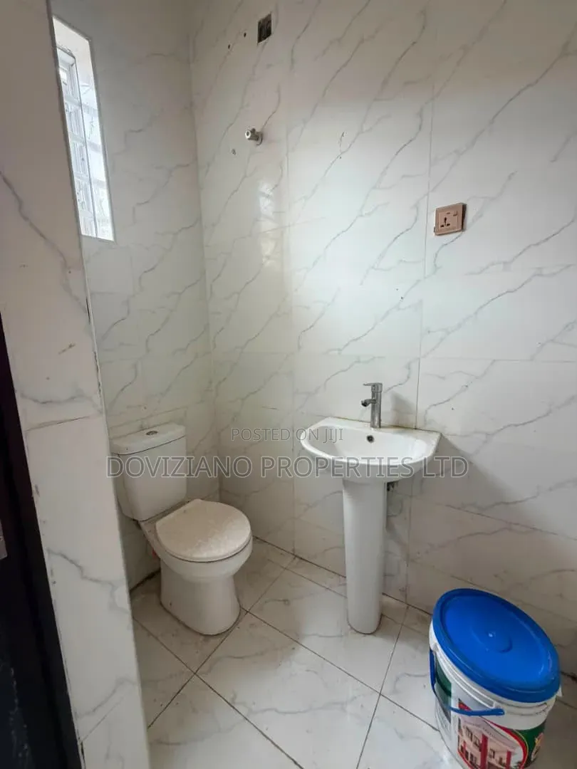 4bdrm Duplex in Sangotedo for sale
