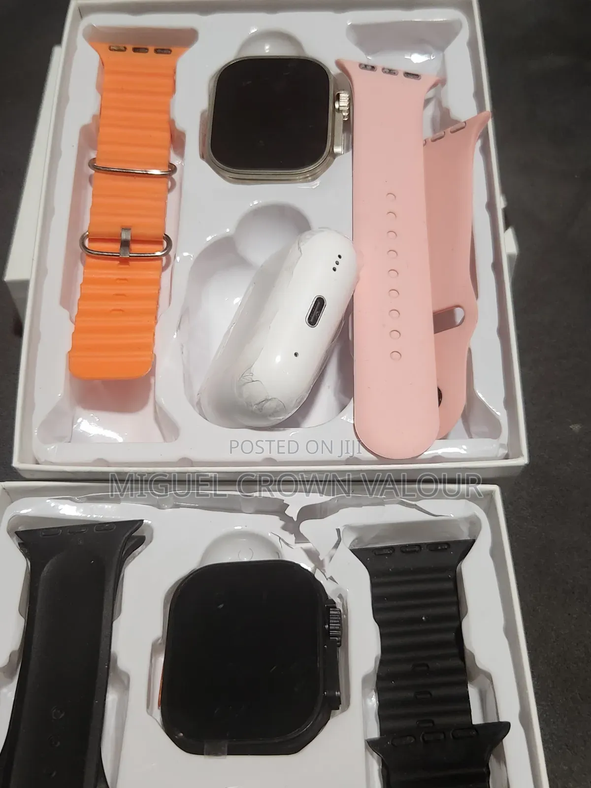 I9 Ultra Smartwatch (1 Smartwatch, 2 Straps, 1 Airpod Pro)