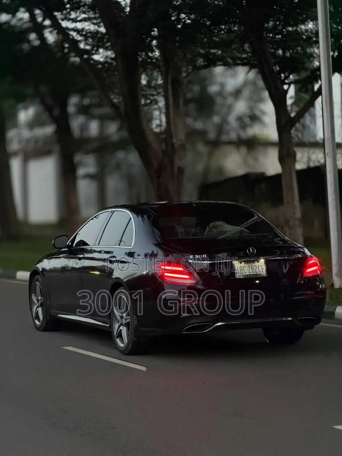 Mercedes-Benz E300 2016 Black