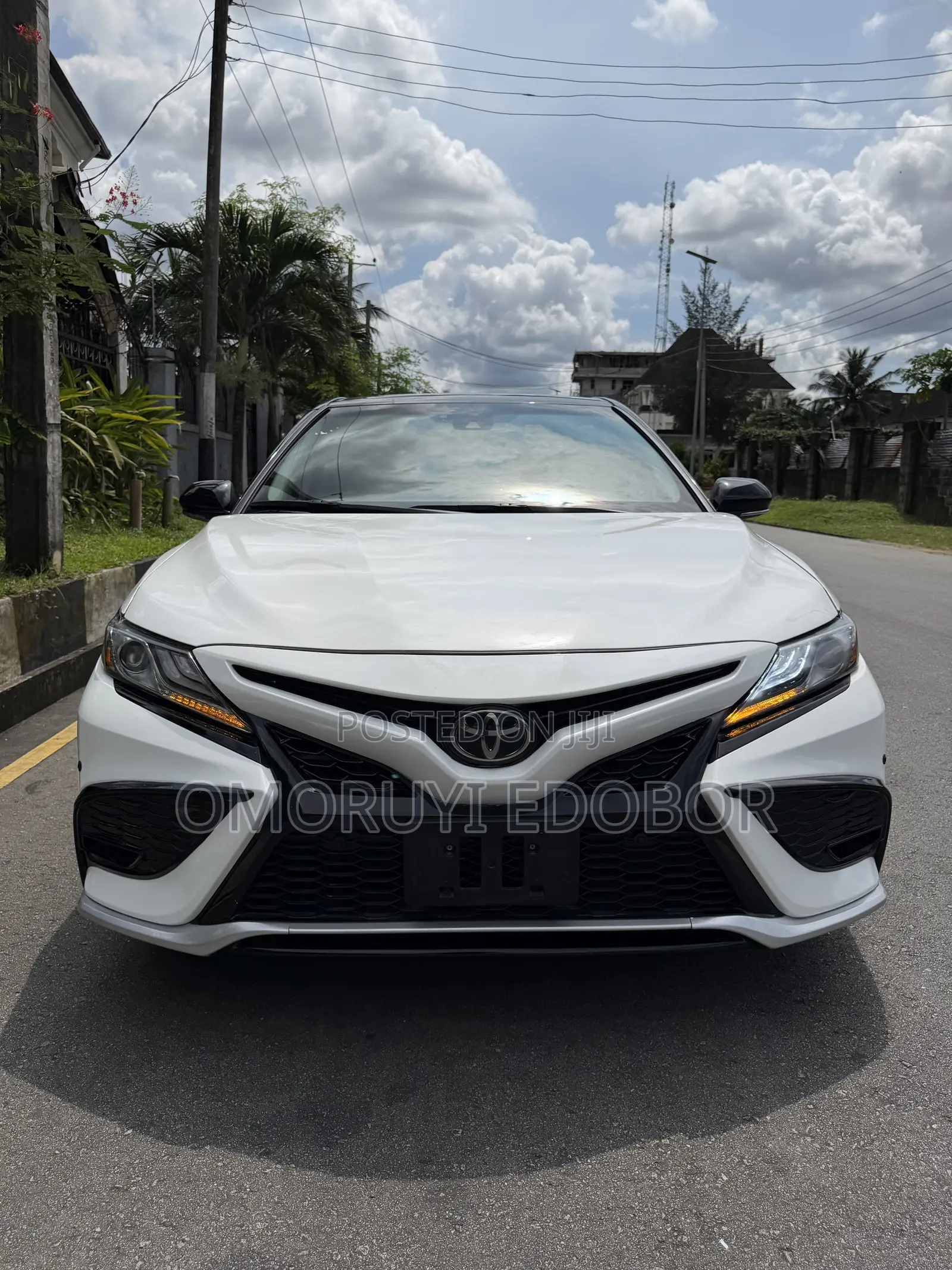 Toyota Camry 2023 White