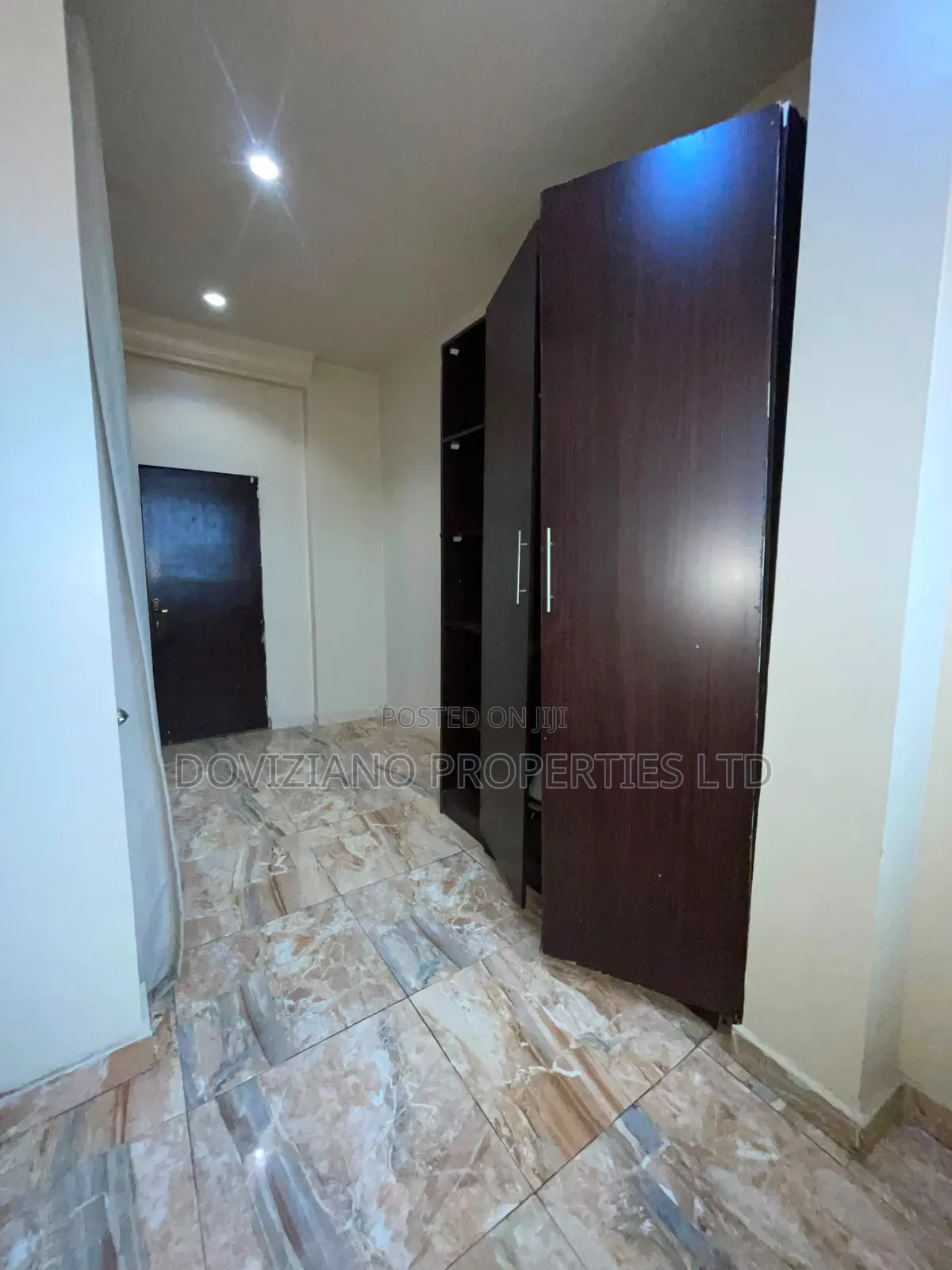 Mini Flat in Osapa london for rent
