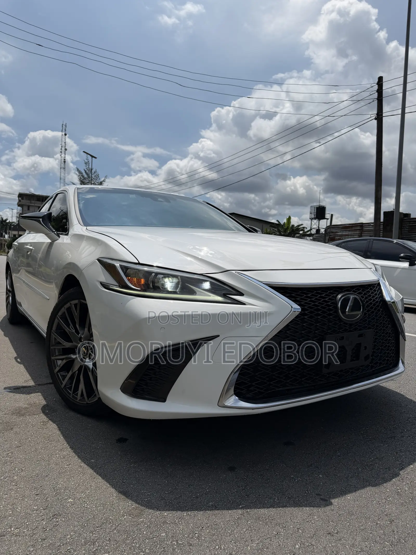 Lexus ES 2019 White