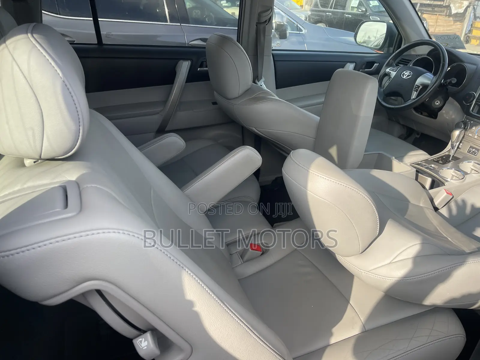 Toyota Highlander Limited 3.5L 2WD 2013 Gray