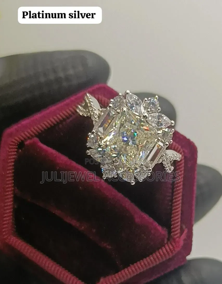 Platinum Royal Engagement/Promise Ring Diamond White 18K Plated Luxury