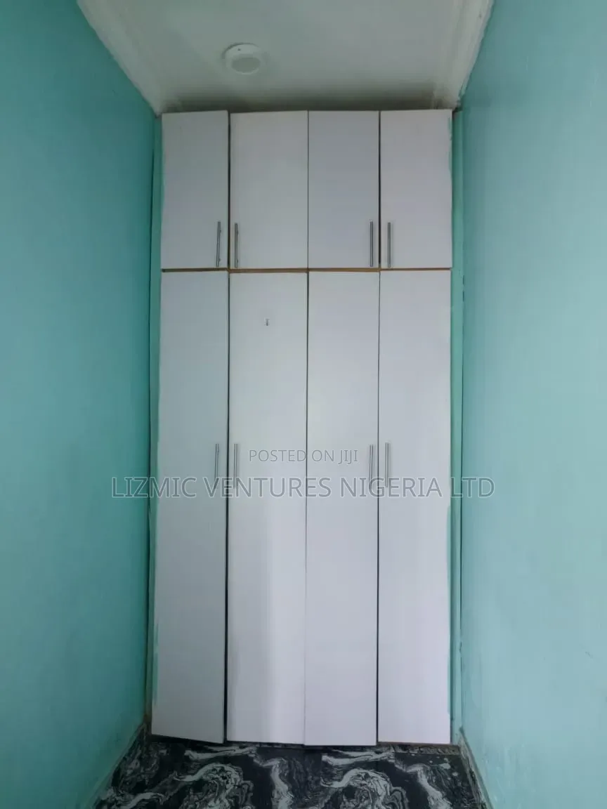 2bdrm Apartment in Isuti, Ikotun/Igando for rent