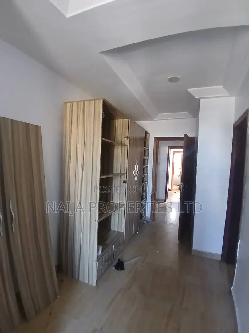 3bdrm Apartment in Ologolo for rent