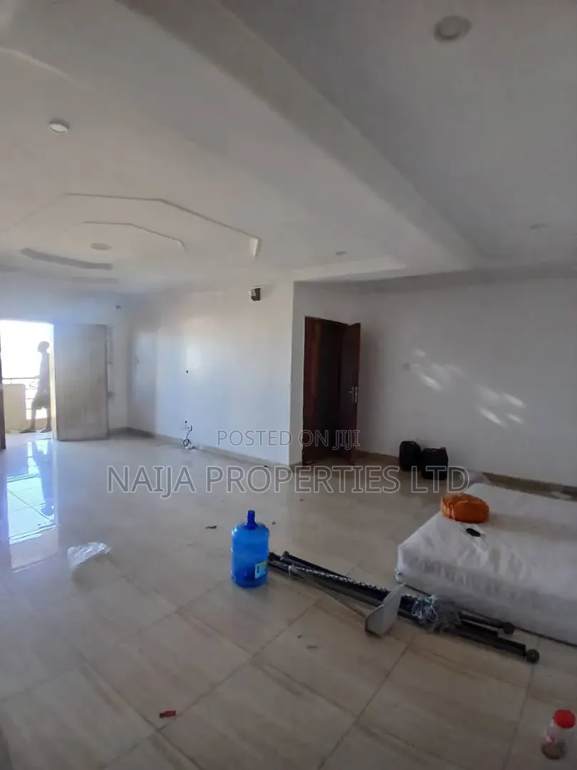 3bdrm Apartment in Ologolo for rent