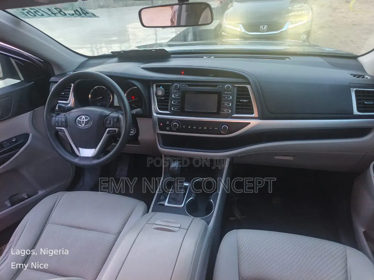 Toyota Highlander LE 4dr SUV (2.7L 4cyl 6A) 2015 Gray