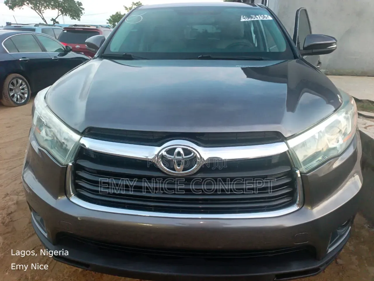 Toyota Highlander LE 4dr SUV (2.7L 4cyl 6A) 2015 Gray