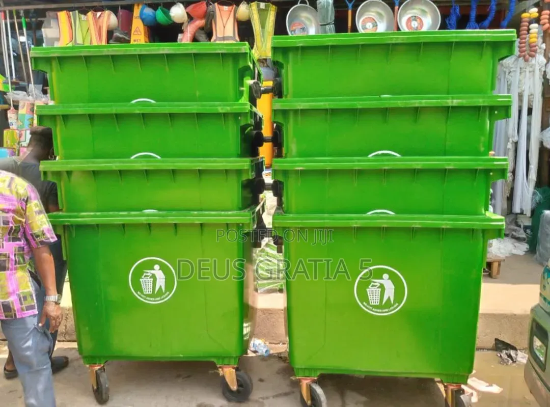 660 Litres Industrial Green Waste Bin With 4 Legs and Cover Imported