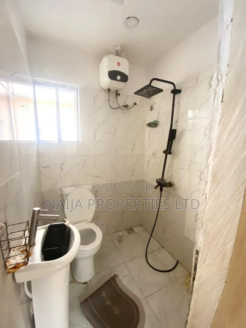 Mini Flat in Bisola Durosinmi, Lekki Phase 1 for rent