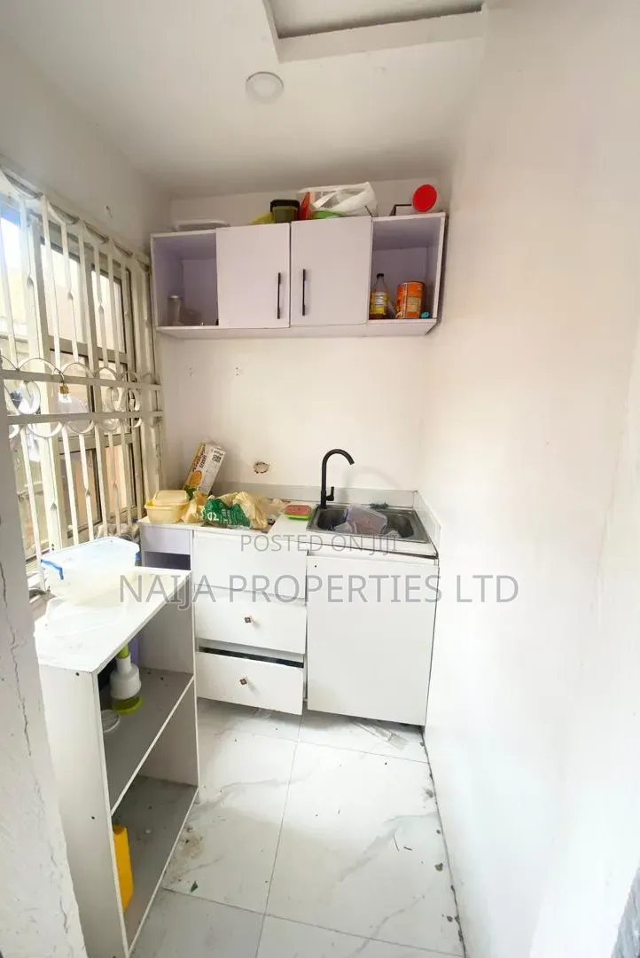 Mini Flat in Bisola Durosinmi, Lekki Phase 1 for rent