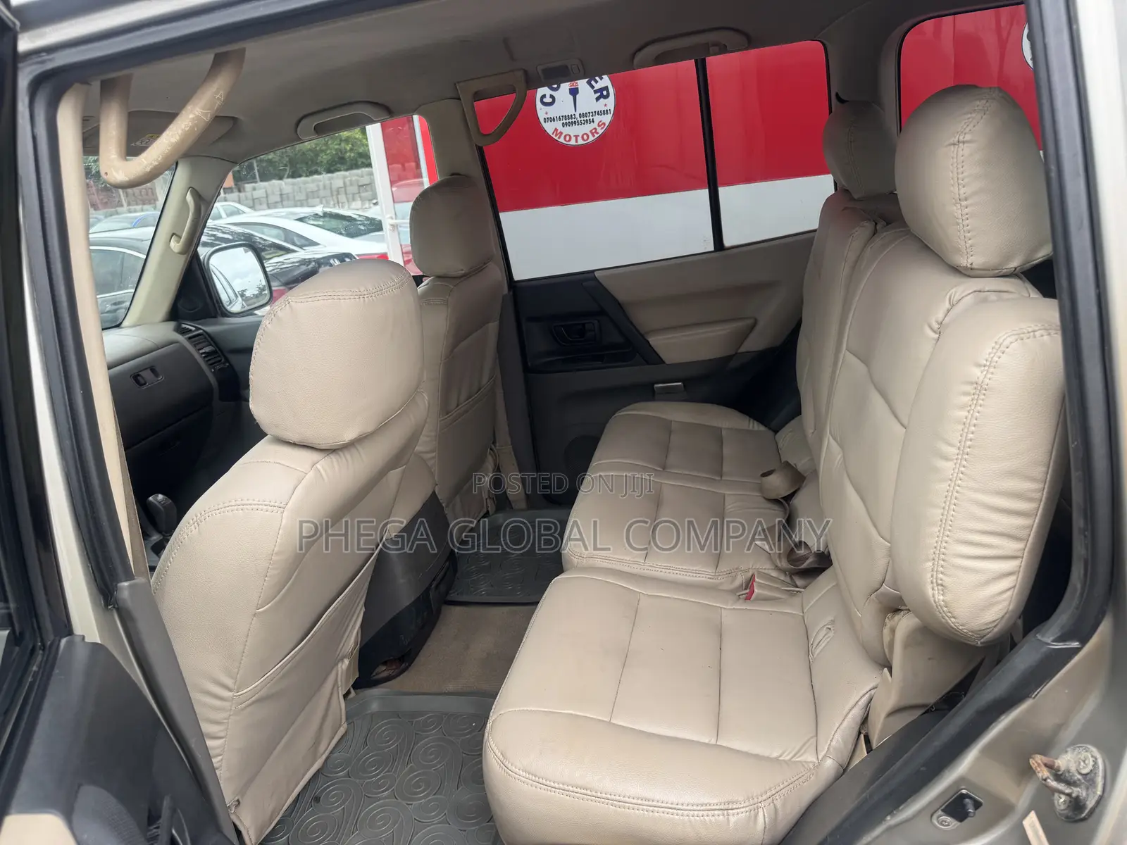 Mitsubishi Pajero 2001 Ivory