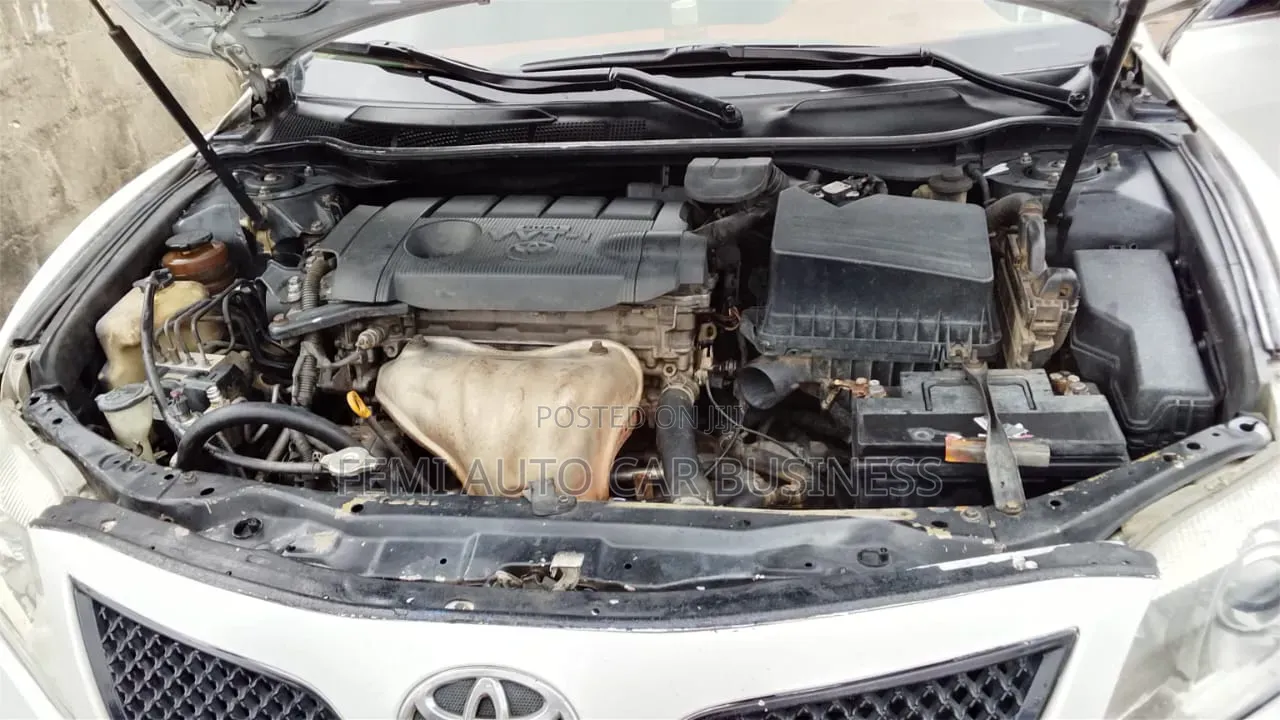 Toyota Camry 2010 White