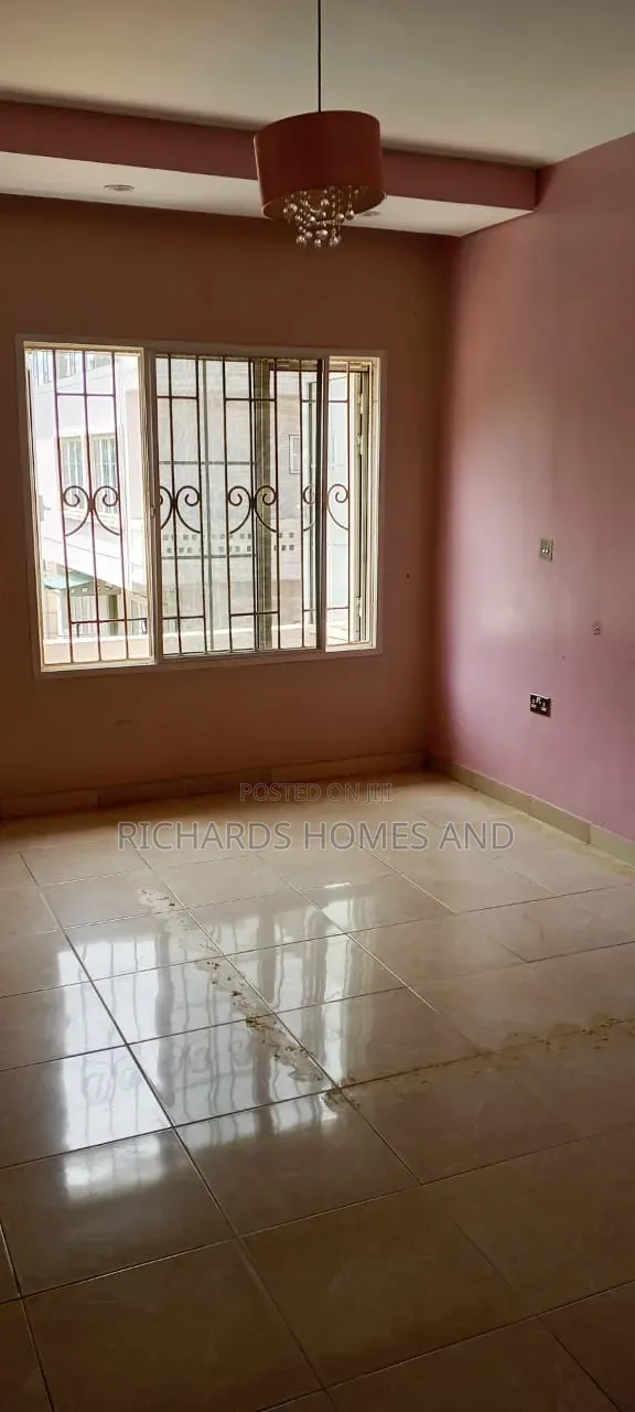 3bdrm Apartment in Banana Island for rent