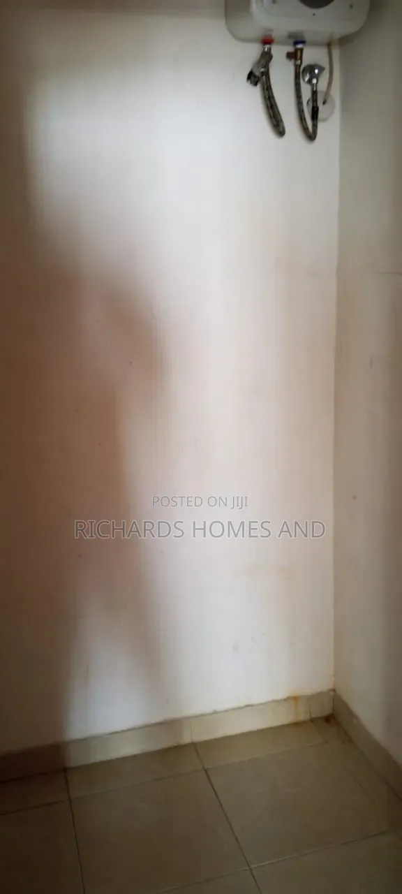 3bdrm Apartment in Banana Island for rent