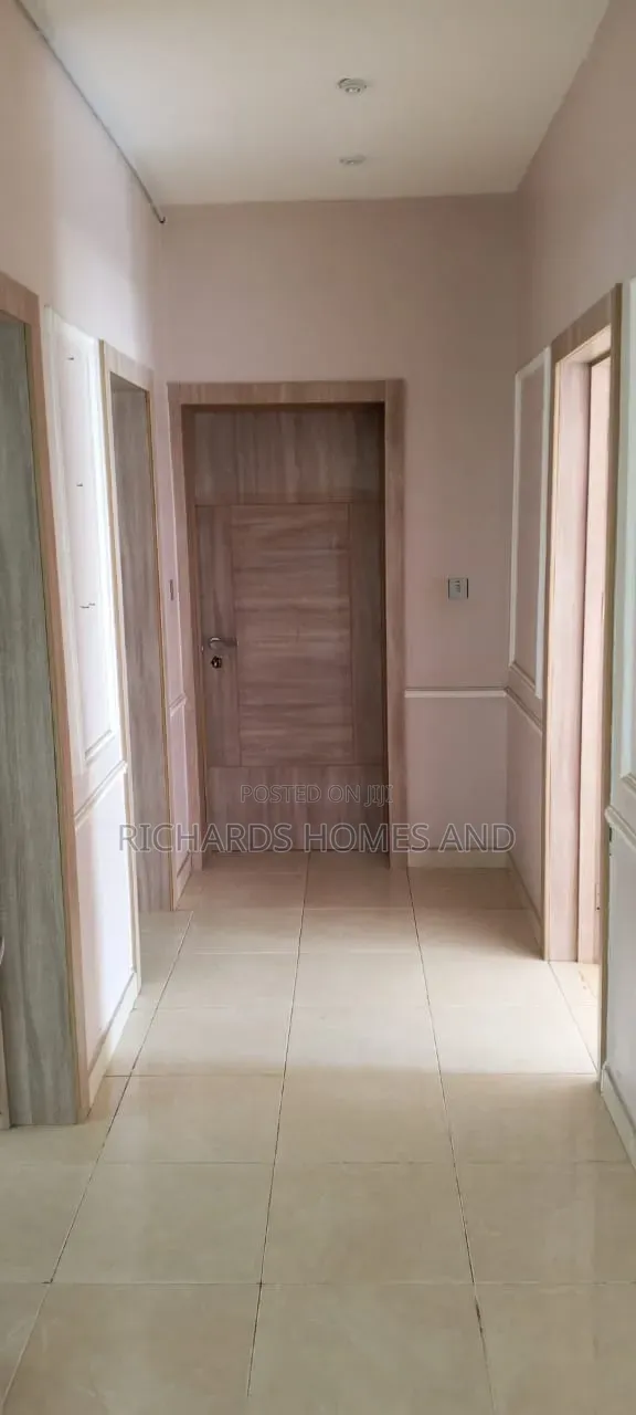 3bdrm Apartment in Banana Island for rent
