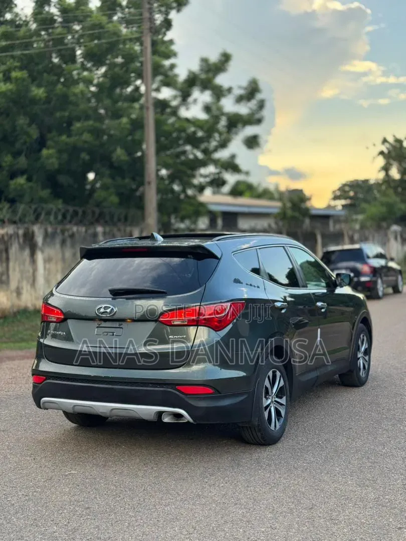 Hyundai Santa Fe 2015 Green