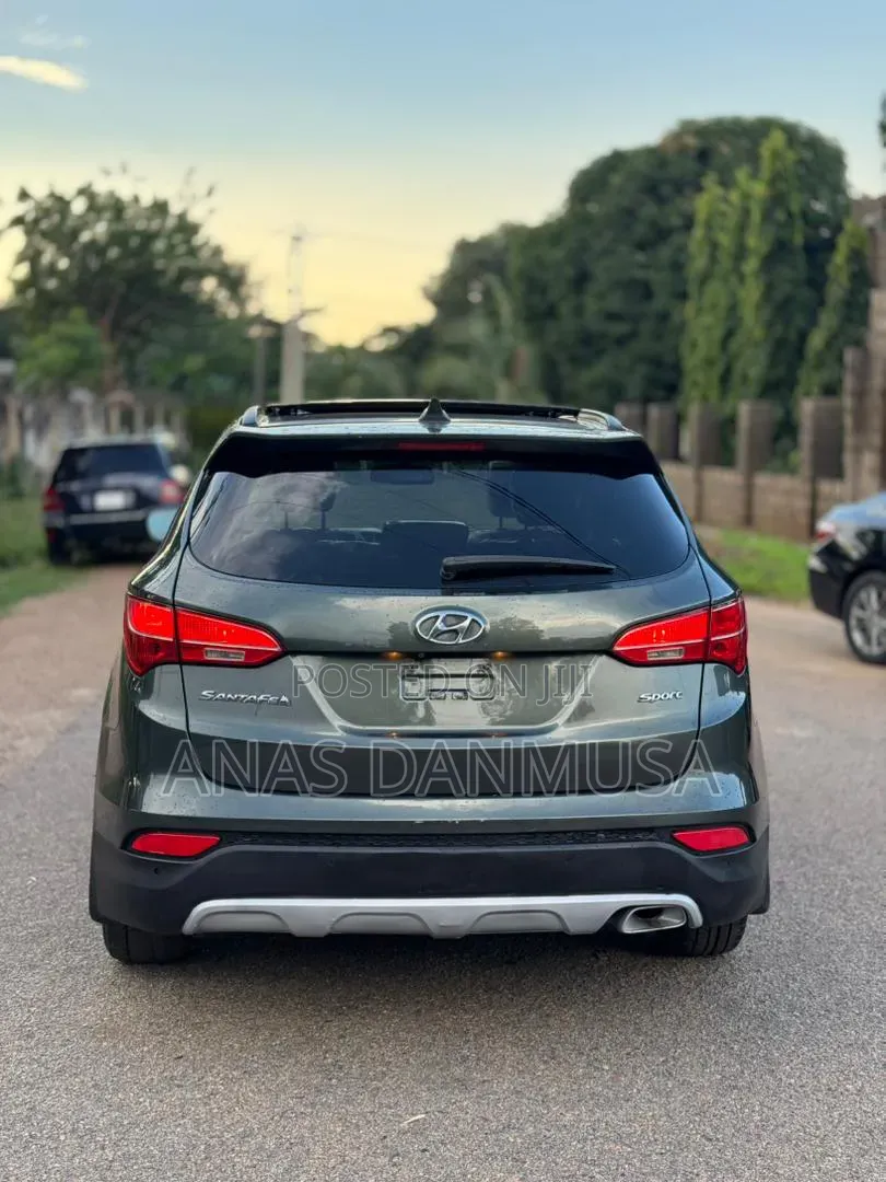 Hyundai Santa Fe 2015 Green