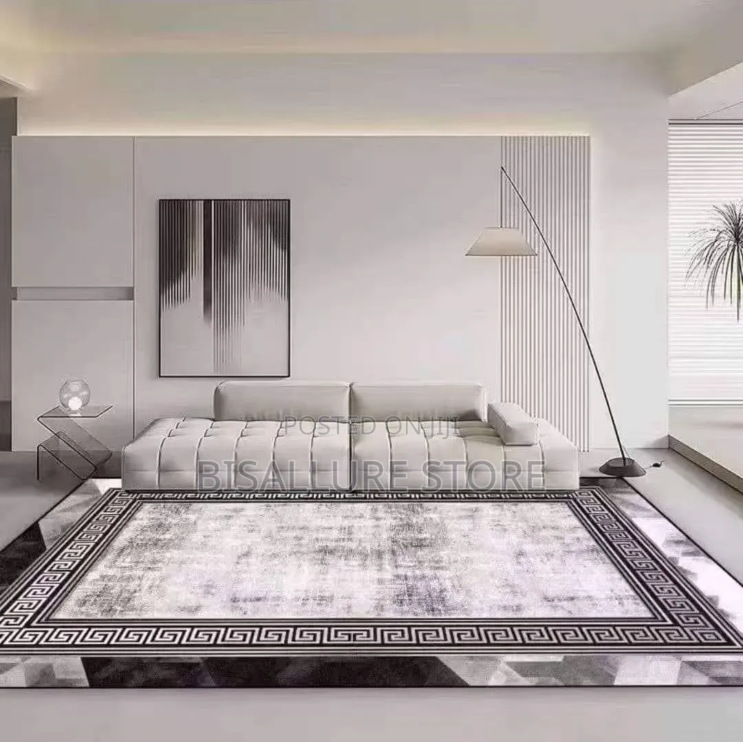 Minimalist Grey Center Rug