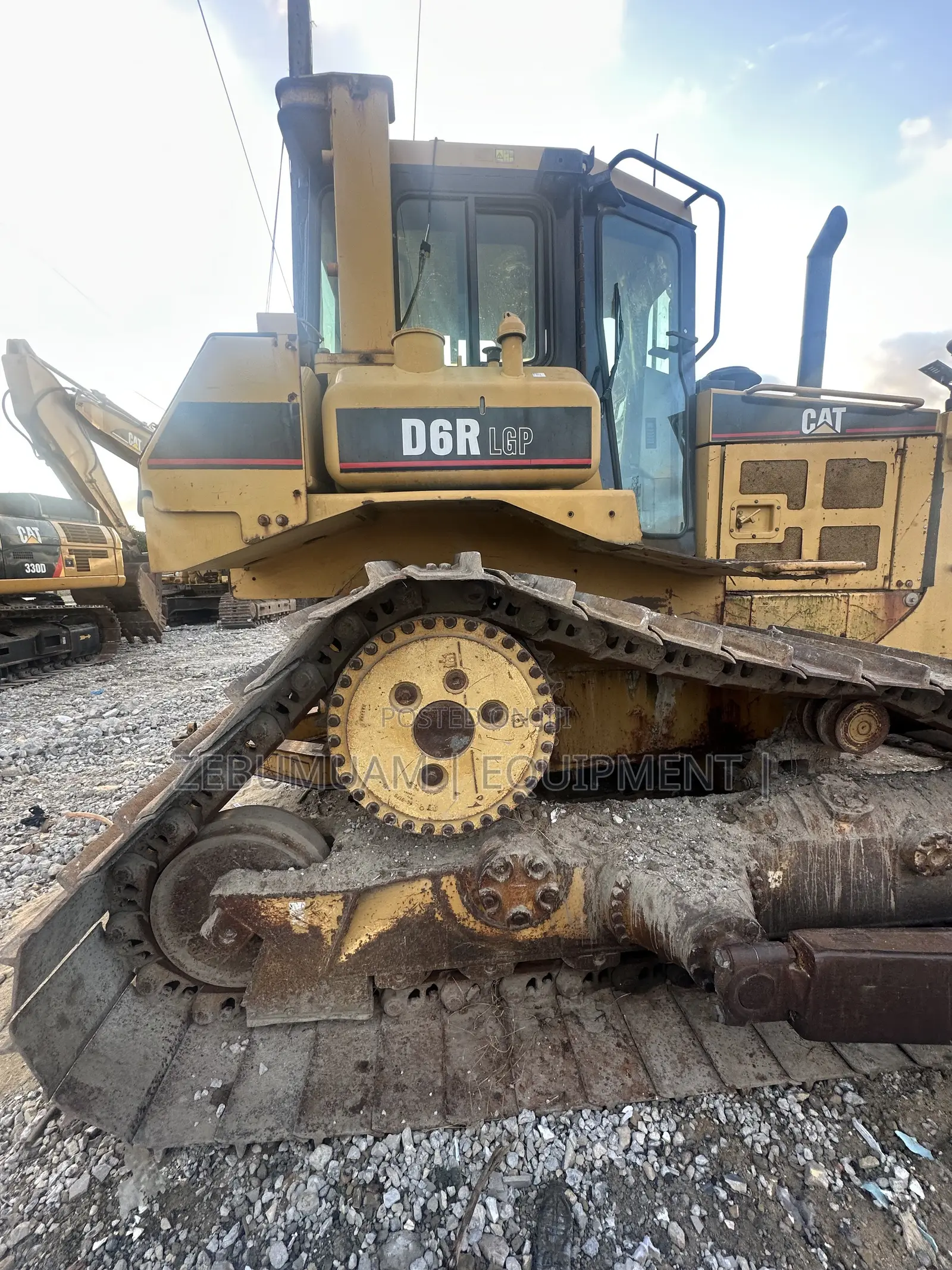 Caterpillar Bulldozer D6R LGP for Sale. Price 220M Naira