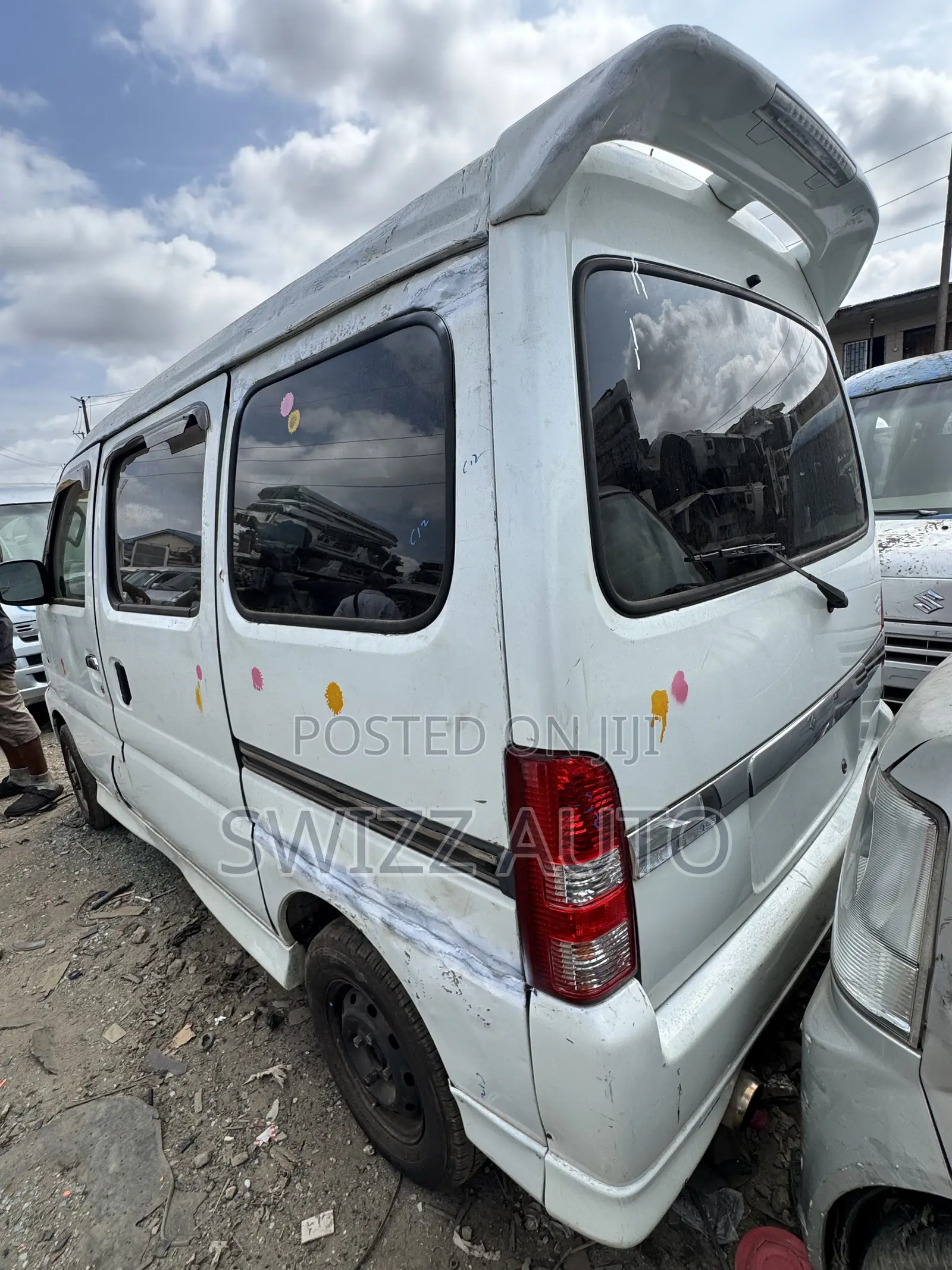 Suzuki Every 2010 White