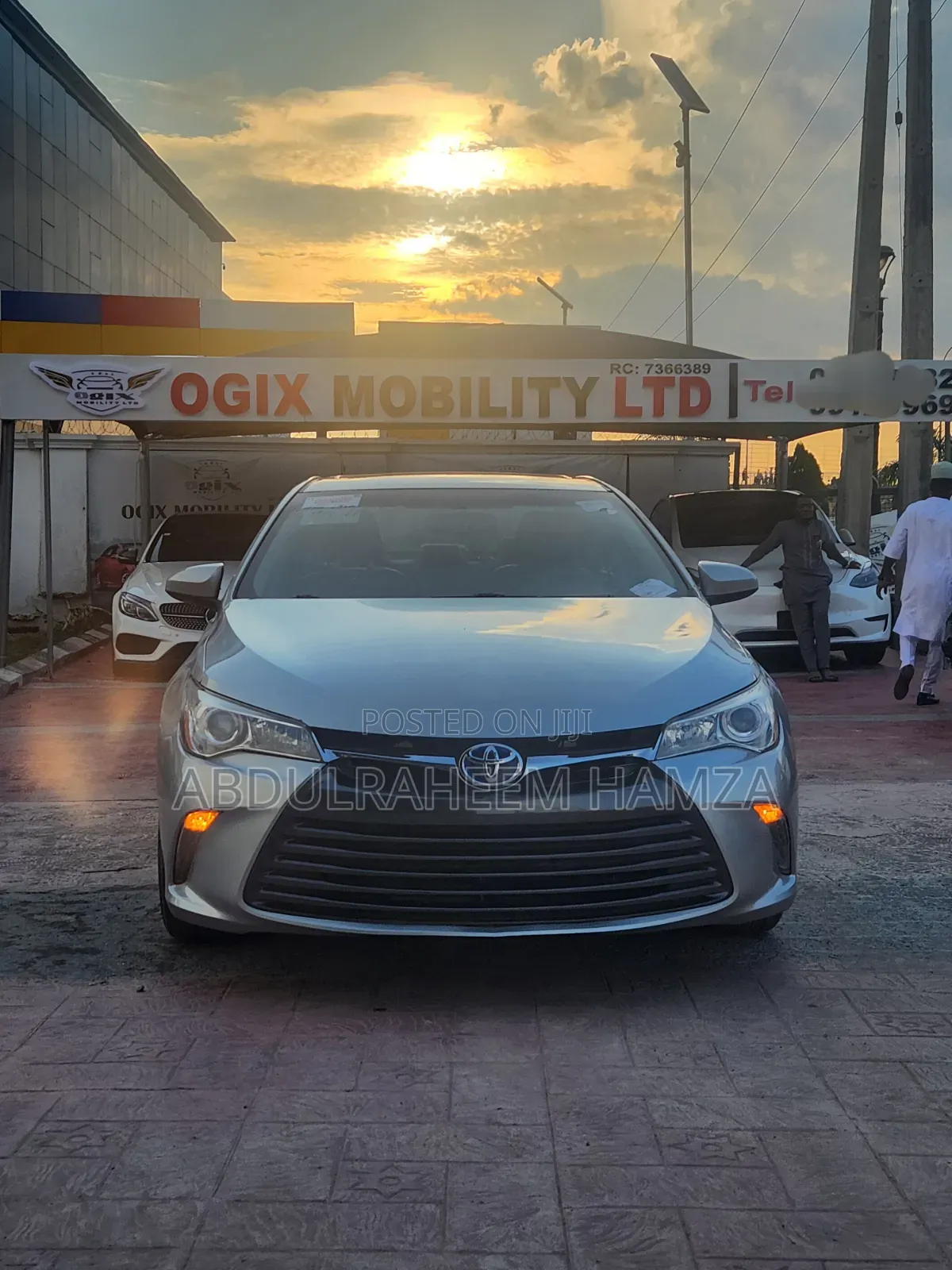 Toyota Camry 2016 Silver