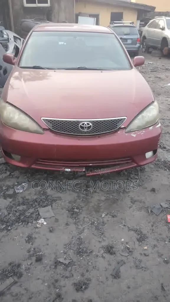 Toyota Camry 2005 Red