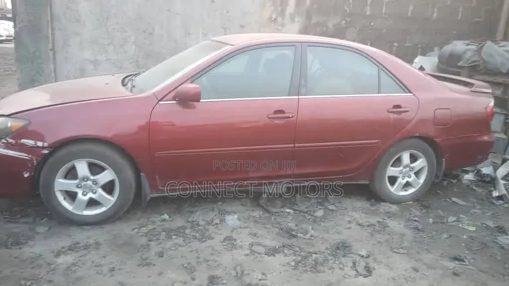 Toyota Camry 2005 Red