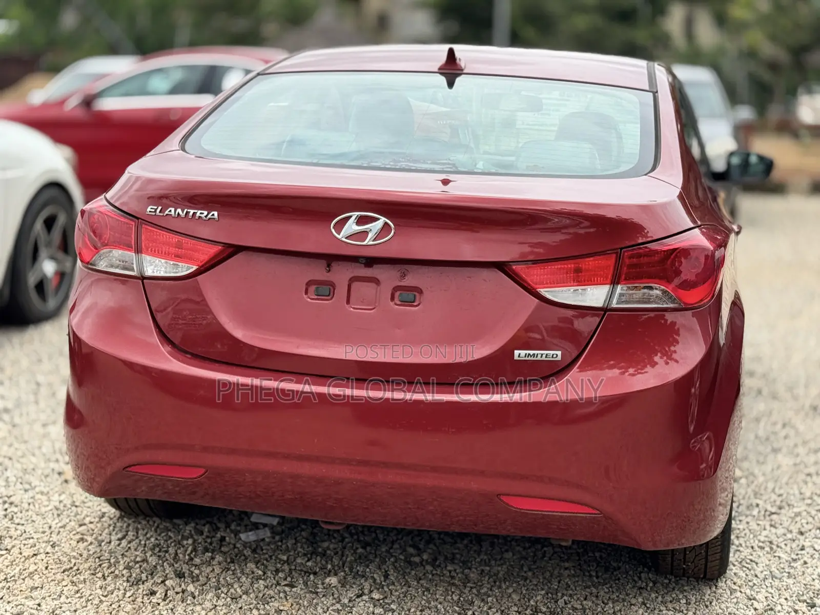 Hyundai Elantra Limited Sedan FWD (1.8L 4cyl 6A) 2013 Red