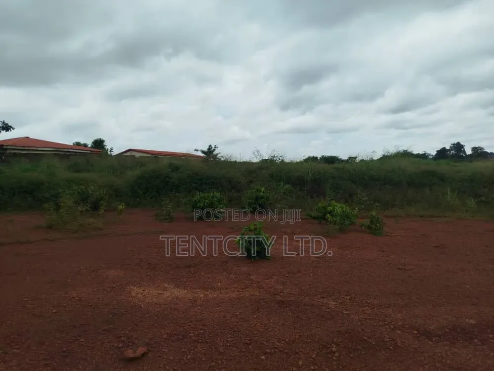 3.661 Hectares at Centenary Entrance B4 Doc QRTRS