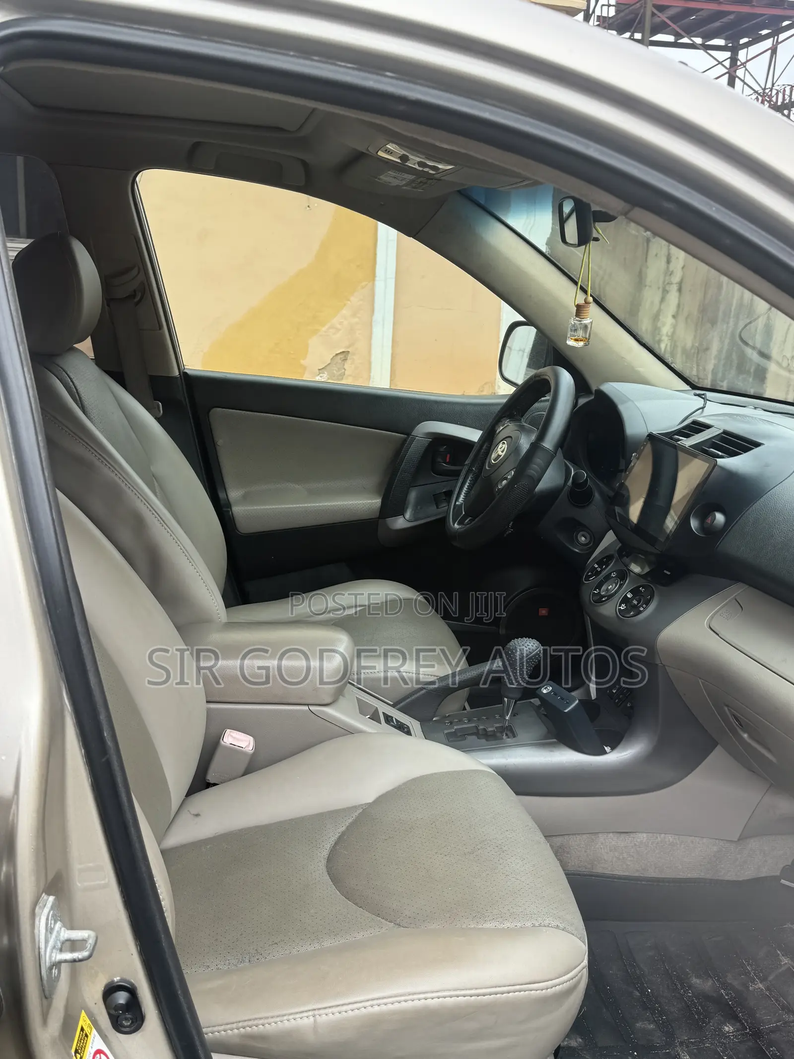 Toyota RAV4 Limited V6 2008 Gold