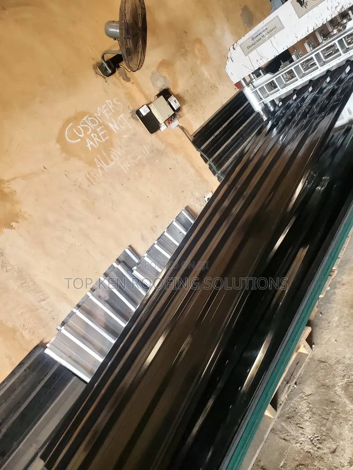 Standard 0.55mm (Grade B) Traffic Black Longspan Roofing Sheet