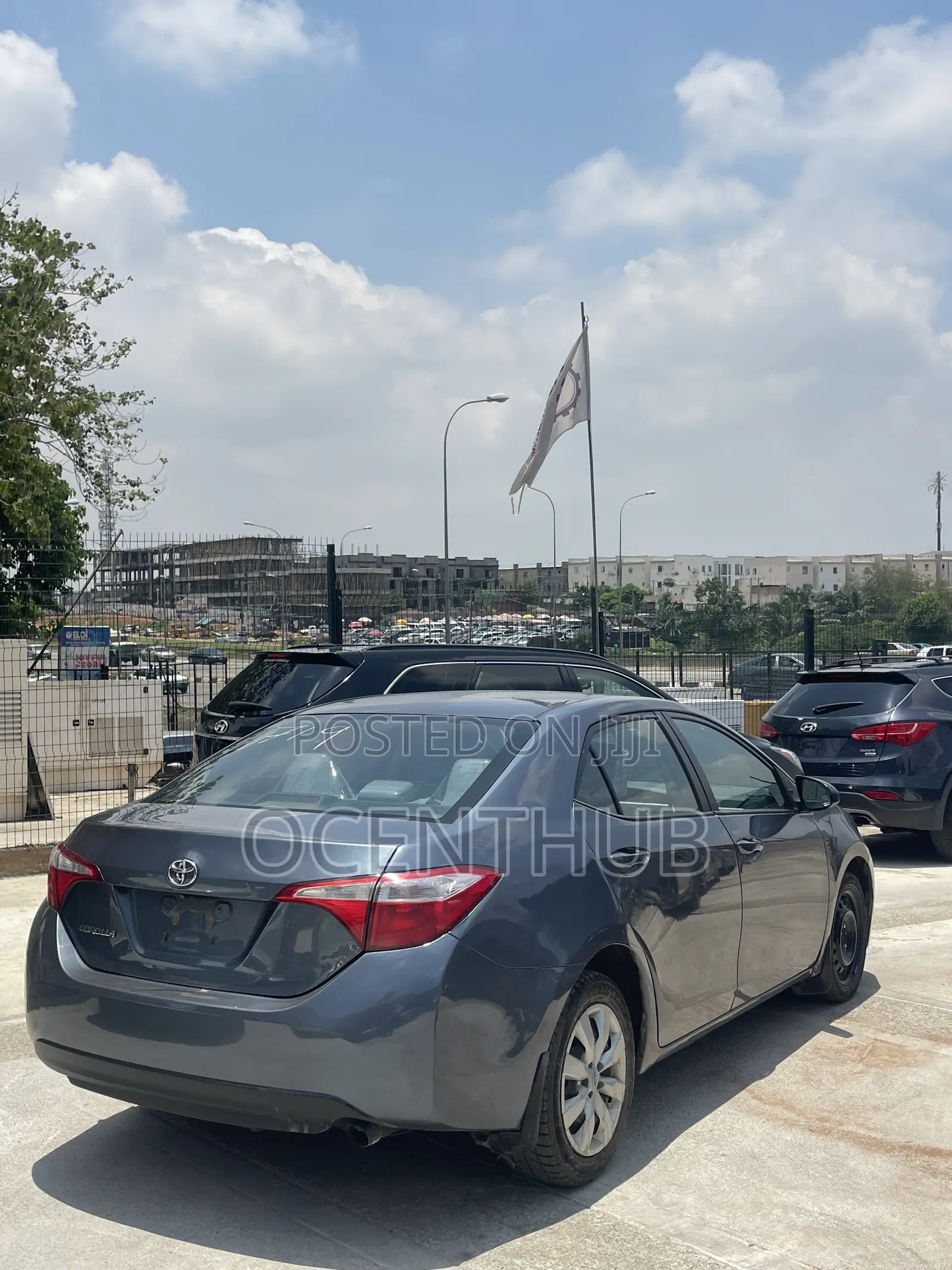 Toyota Corolla LE 4dr Sedan (1.8L 4cyl CVT) 2015 Gray