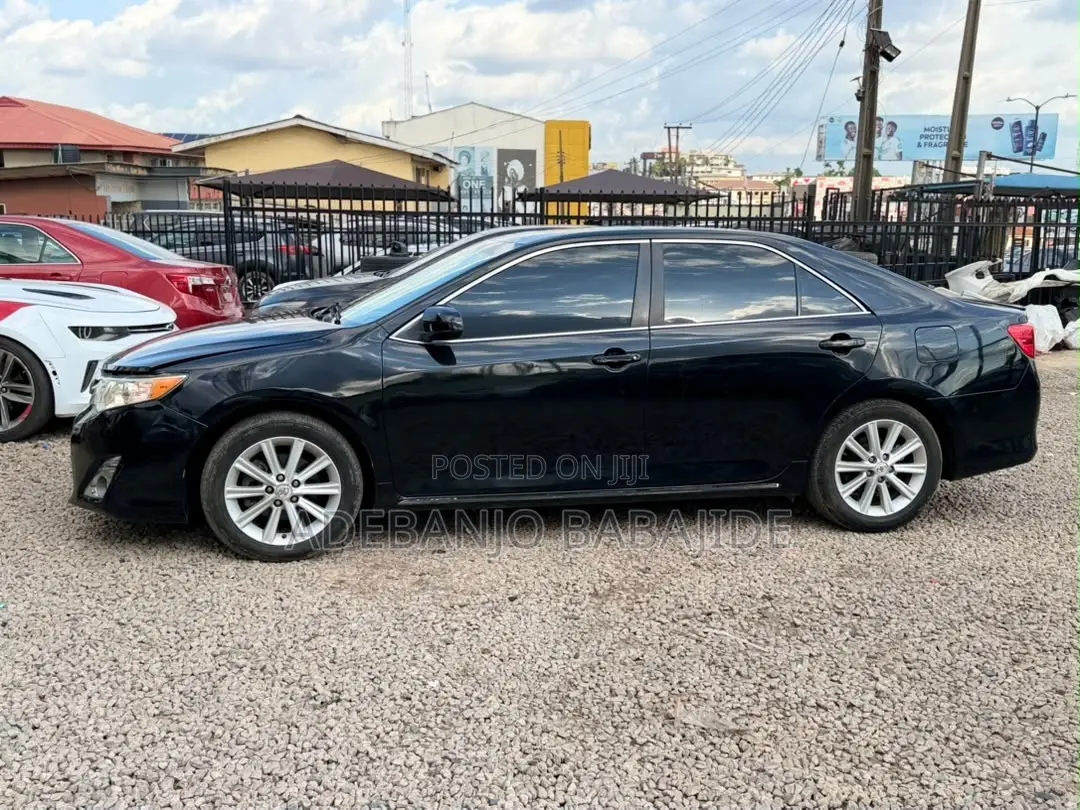 Toyota Camry XLE 4dr Sedan (3.5L 6cyl 6A) 2014 Black