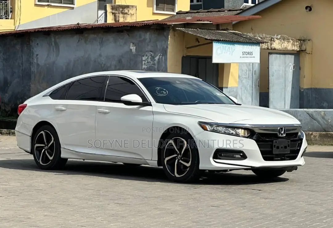 Honda Accord 2018 White