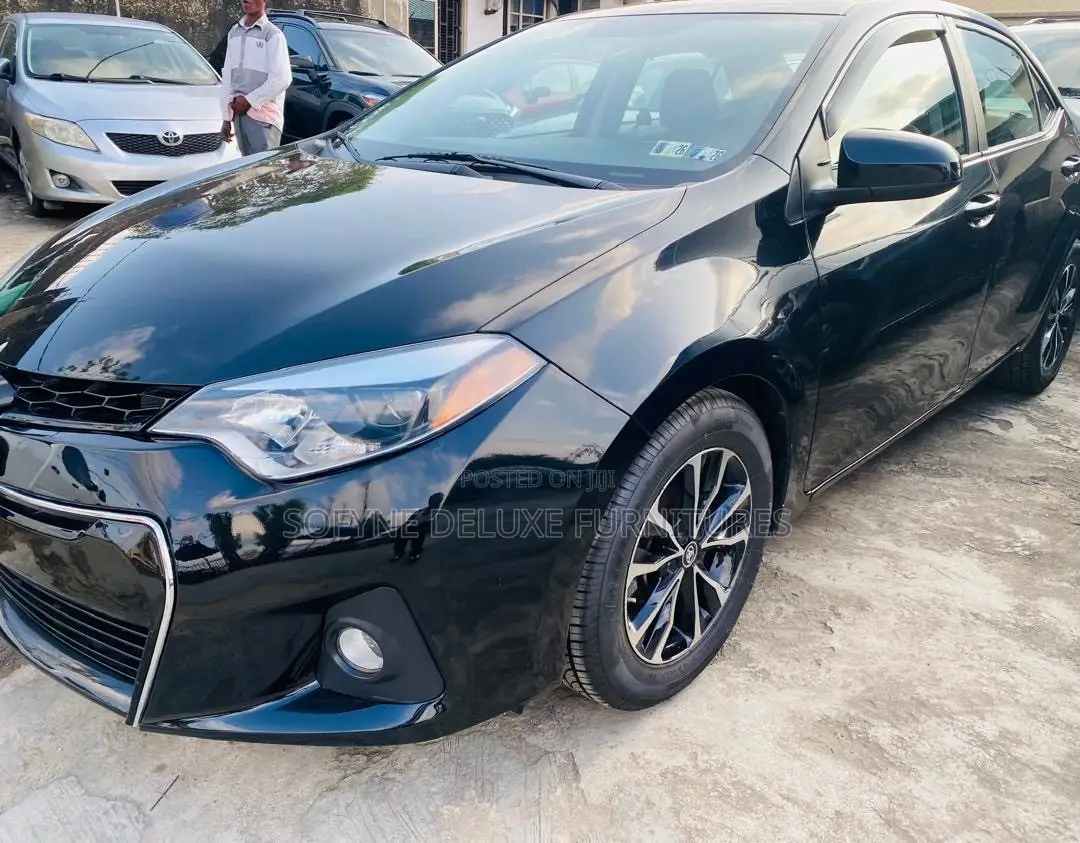 Toyota Corolla 2016 Black
