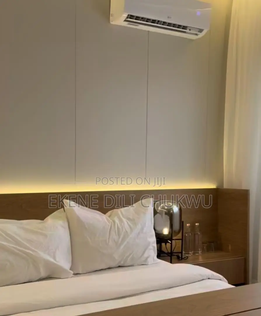 Custom Modern Bedroom Furniture Set With Wall Panels