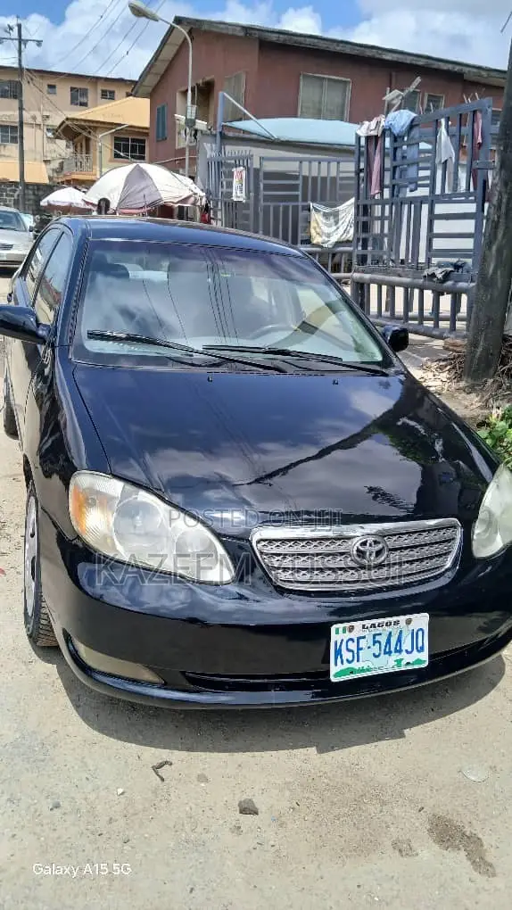 Toyota Corolla LE 2004 Black