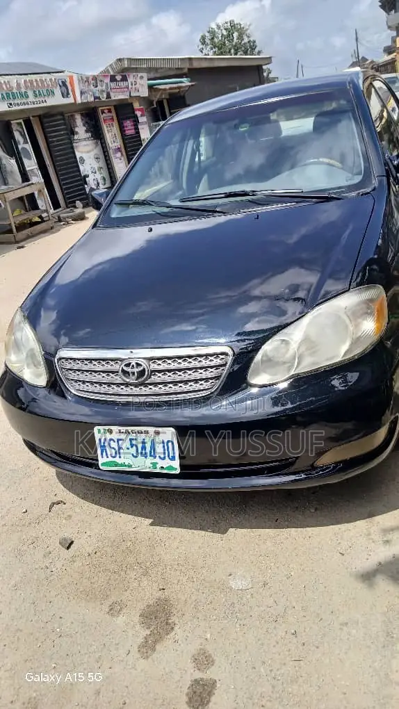 Toyota Corolla LE 2004 Black