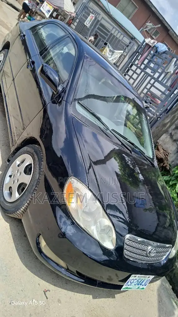 Toyota Corolla LE 2004 Black