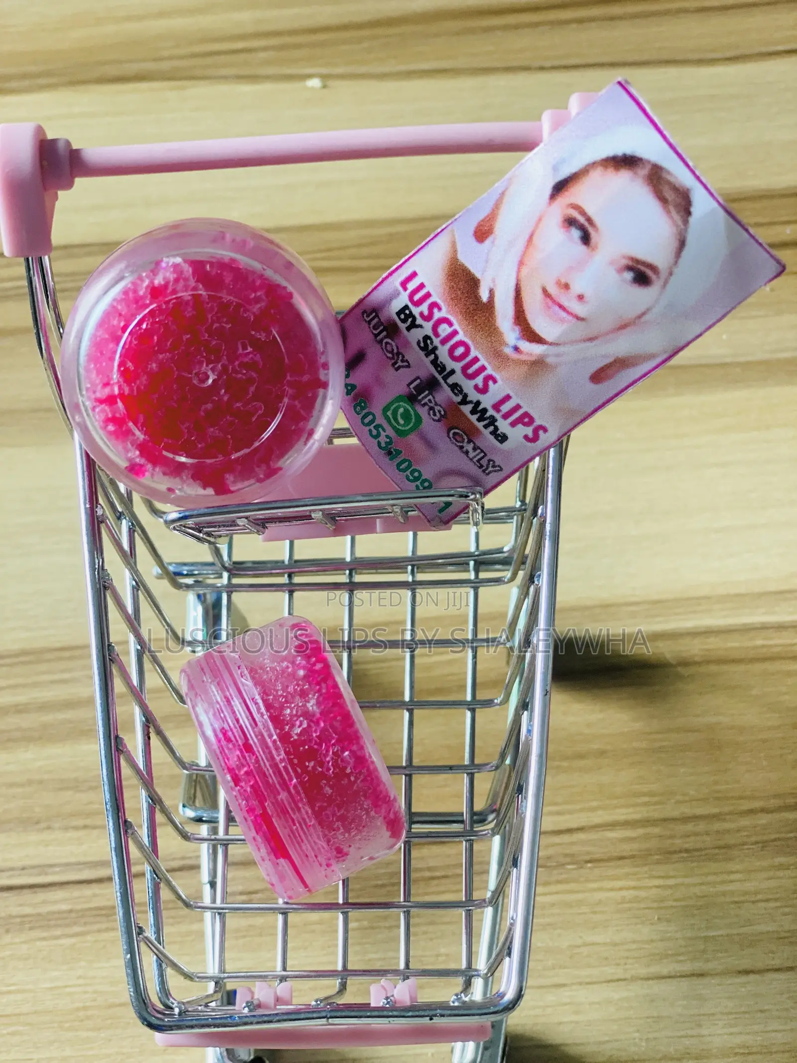 Exfoliating Lip Scrub