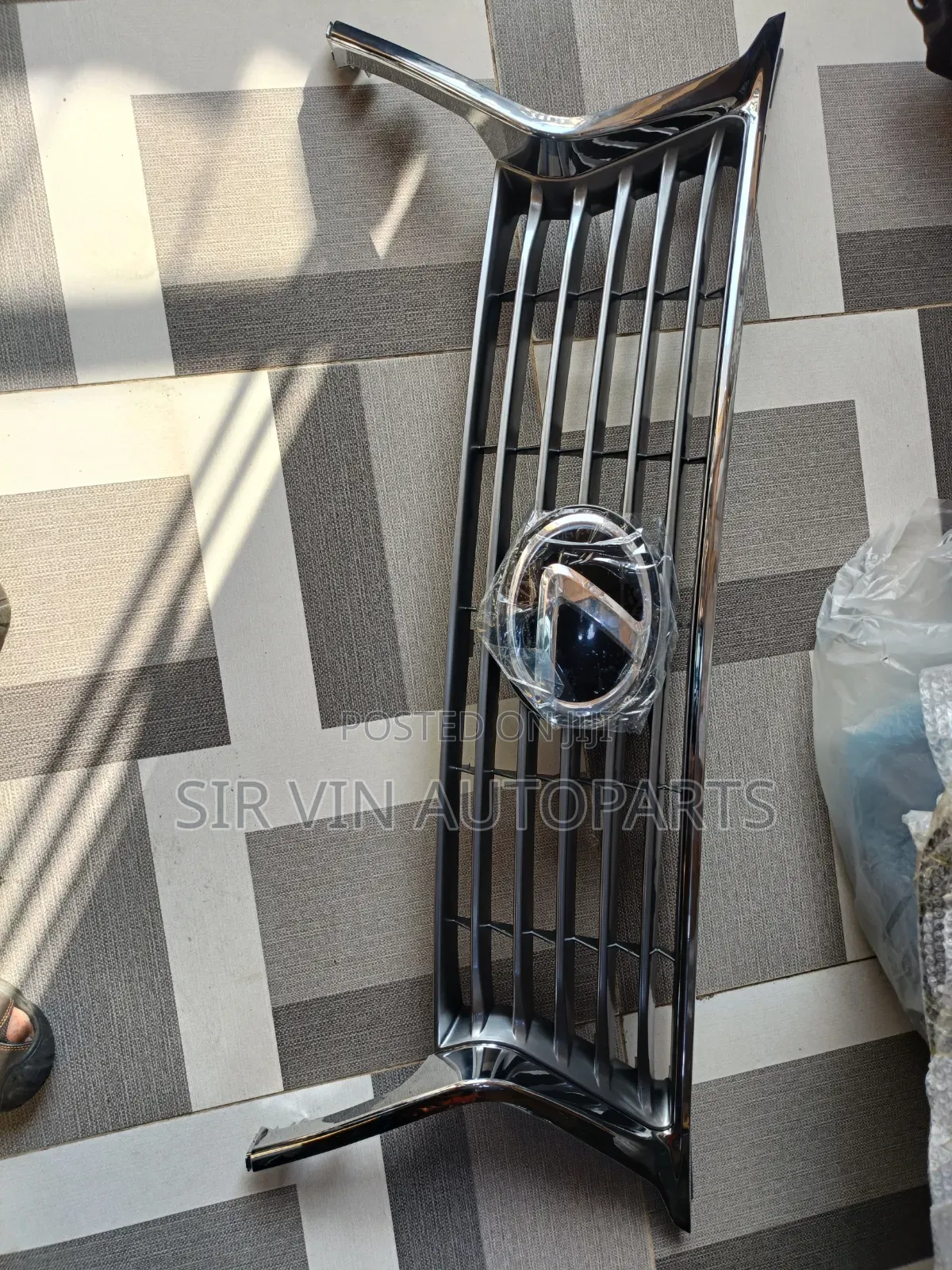 Front Grill RX 350 2013