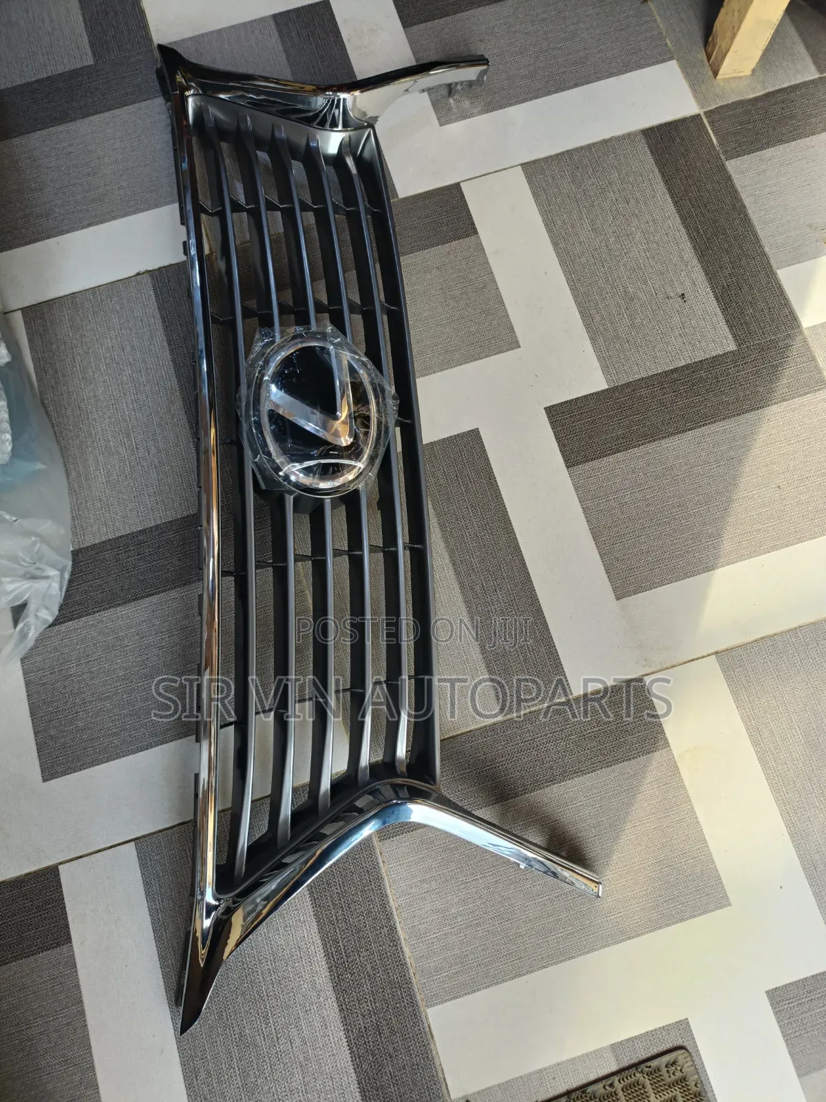 Front Grill RX 350 2013