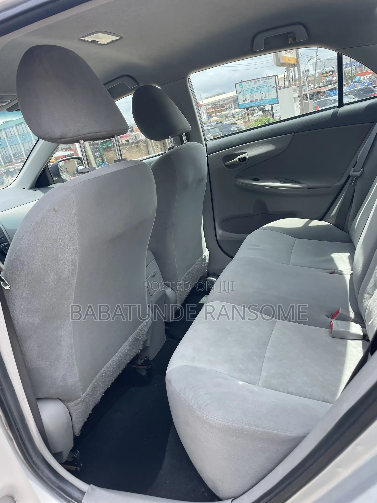 Toyota Corolla LE 4dr Sedan (1.8L 4cyl 4A) 2010 Silver