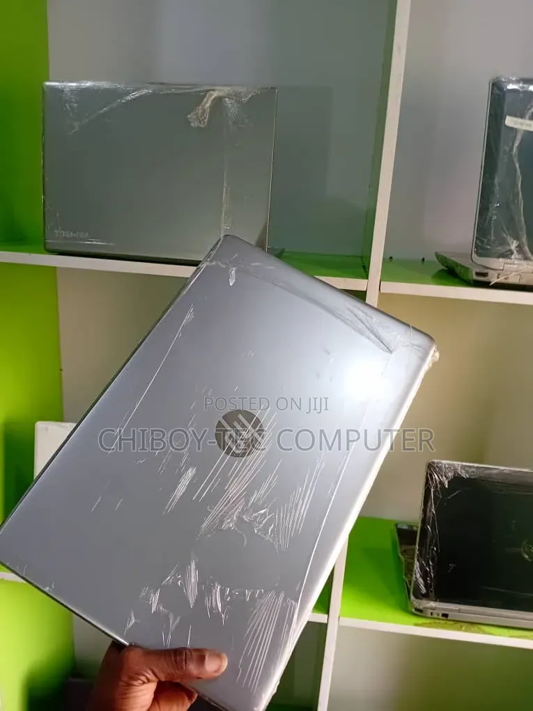 Laptop HP 250 G6 16GB Intel Core i7 HDD+SSD 256GB