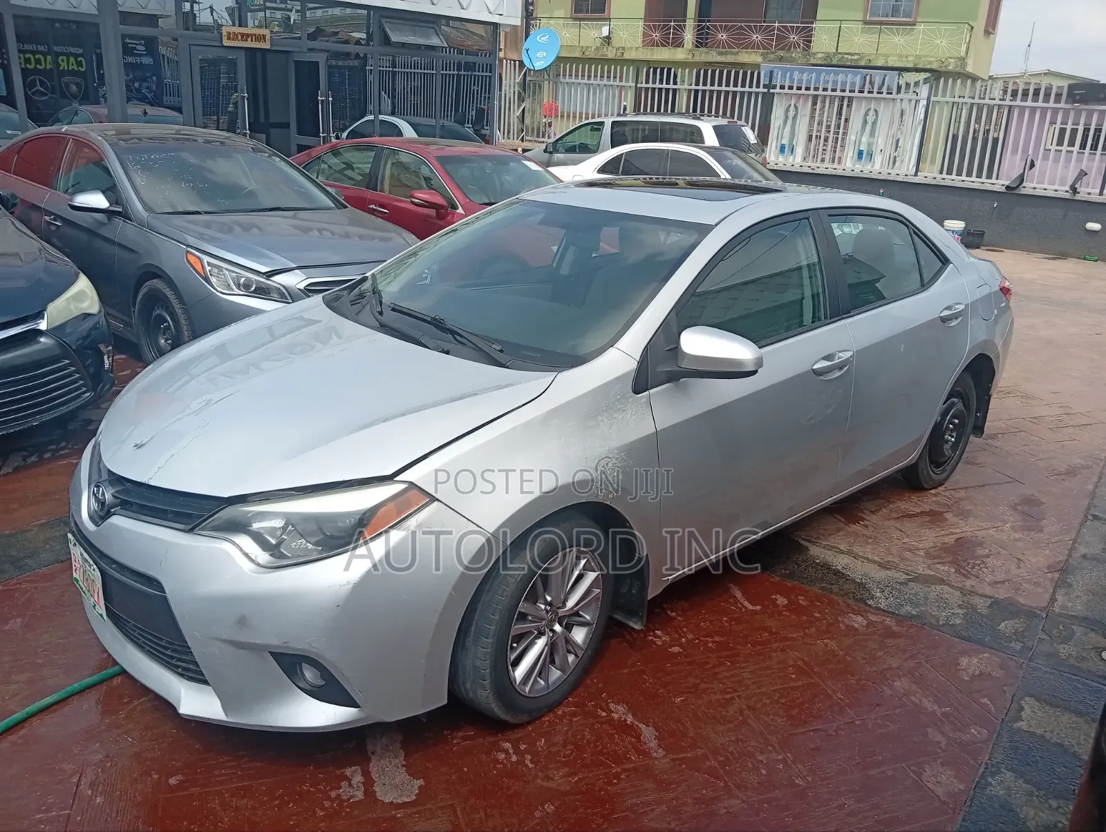 Toyota Corolla LE 4dr Sedan (1.8L 4cyl CVT) 2014 Silver