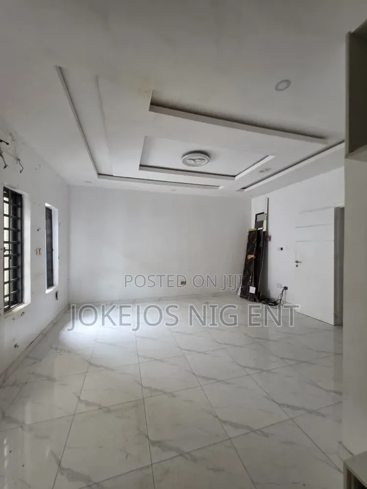 3bdrm Duplex in Van Daniel Estate for sale