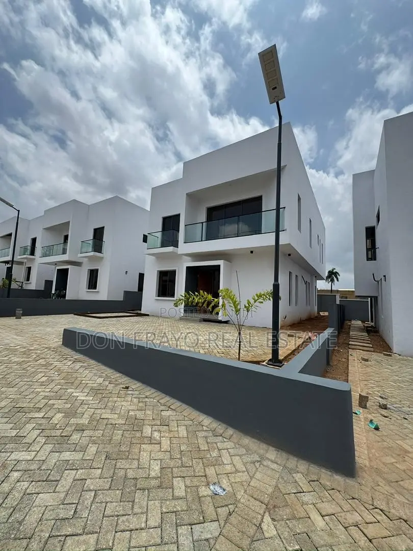 4bdrm Duplex in Rotimi Williams for sale
