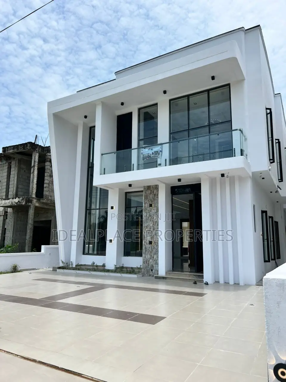 5bdrm Duplex in Ajah for sale